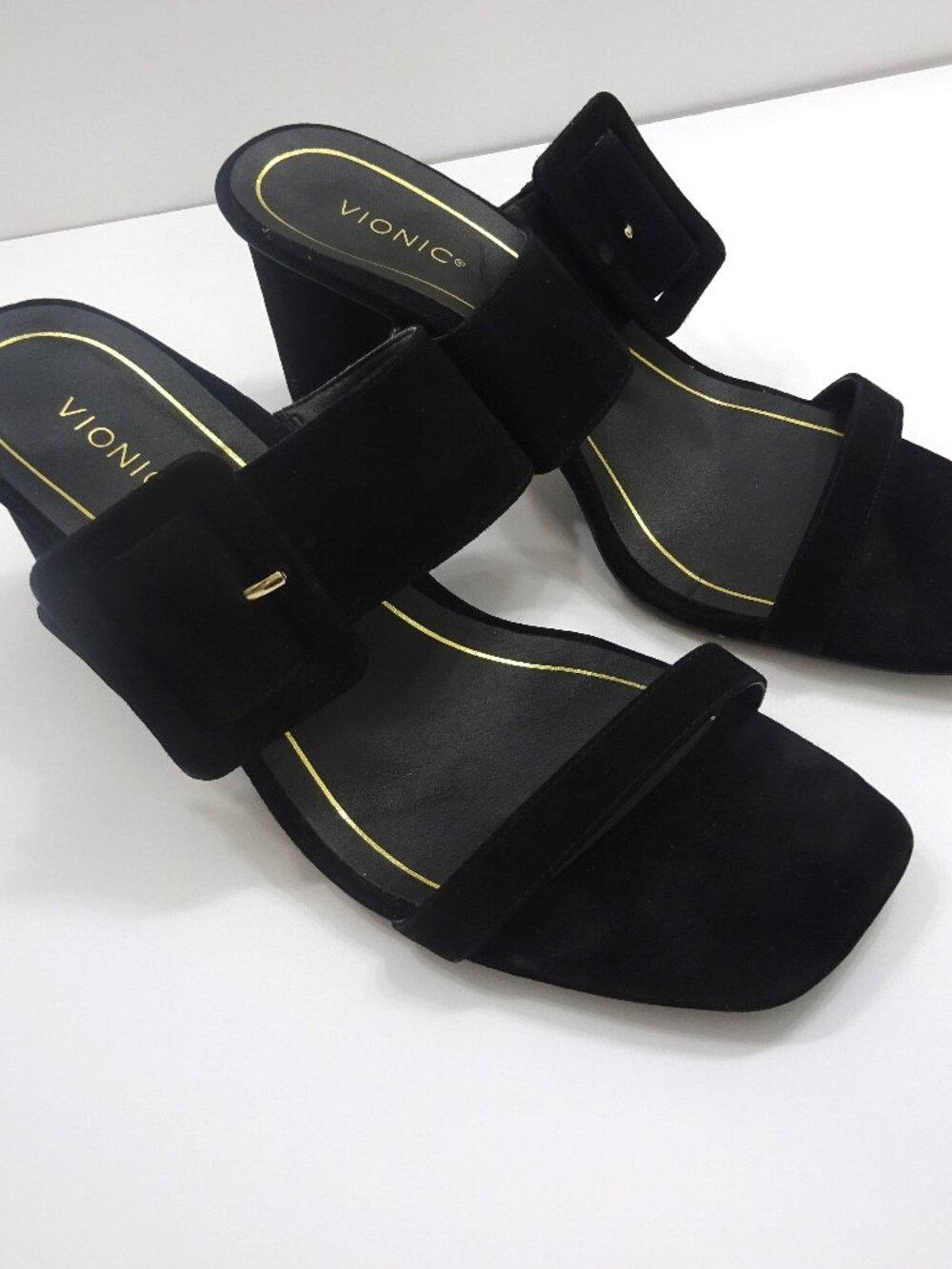 Vionic Black Suede Brookell Block Heel Sandals - Size 9.5
